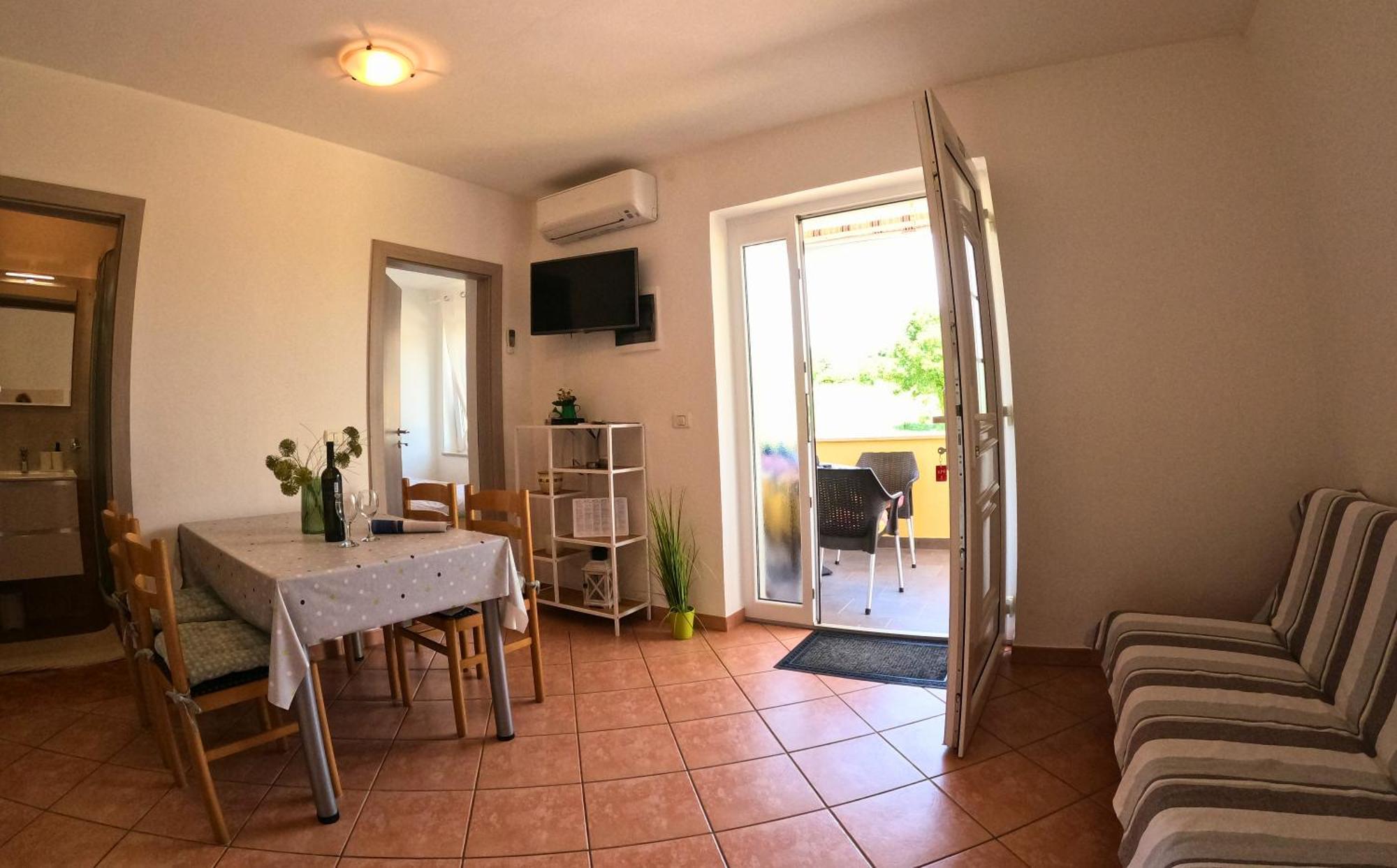 Apartments Goltes Lovrecica  Exterior photo